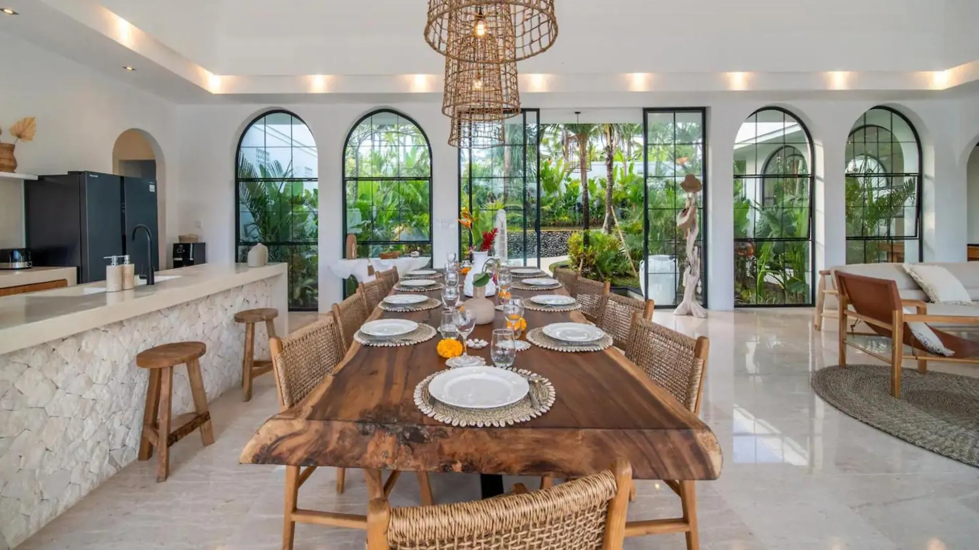 4Br Ubud Jungle With Stunning Views 0*, Ubud (Bali)
